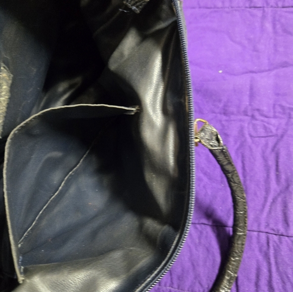 AUTHENTIC GIANNI VERSACE VINTAGE MEDUSA NYLON AND LEATHER BAG - Picture 9 of 10